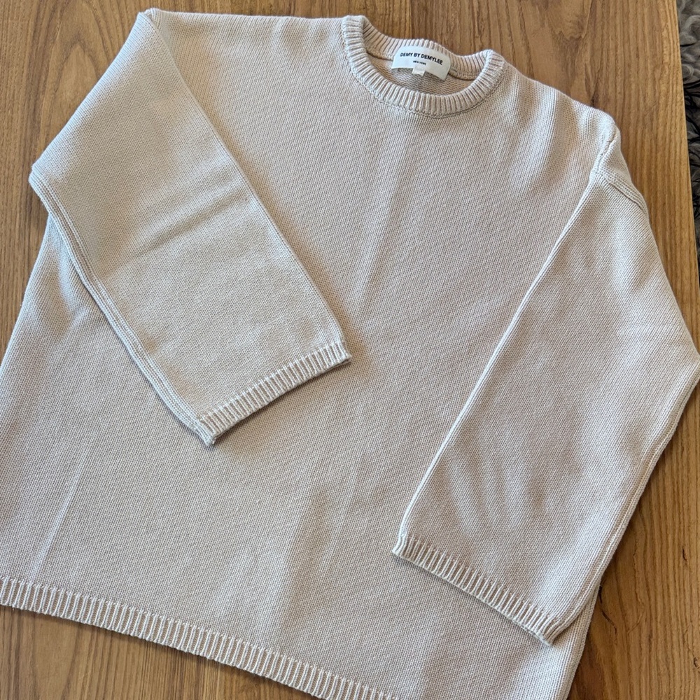 Demy Lee Beige Sweater. Size Medium